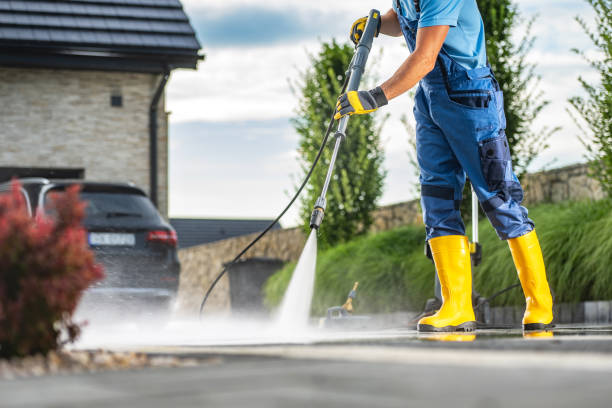 Animal Enclosure Cleaning in Eagle, WI